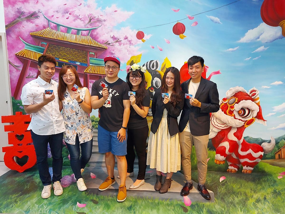 泰山三姊妹相約一起結婚，現場洋溢幸福氛圍、快樂歡笑聲不斷。 圖：新北市民政局提供