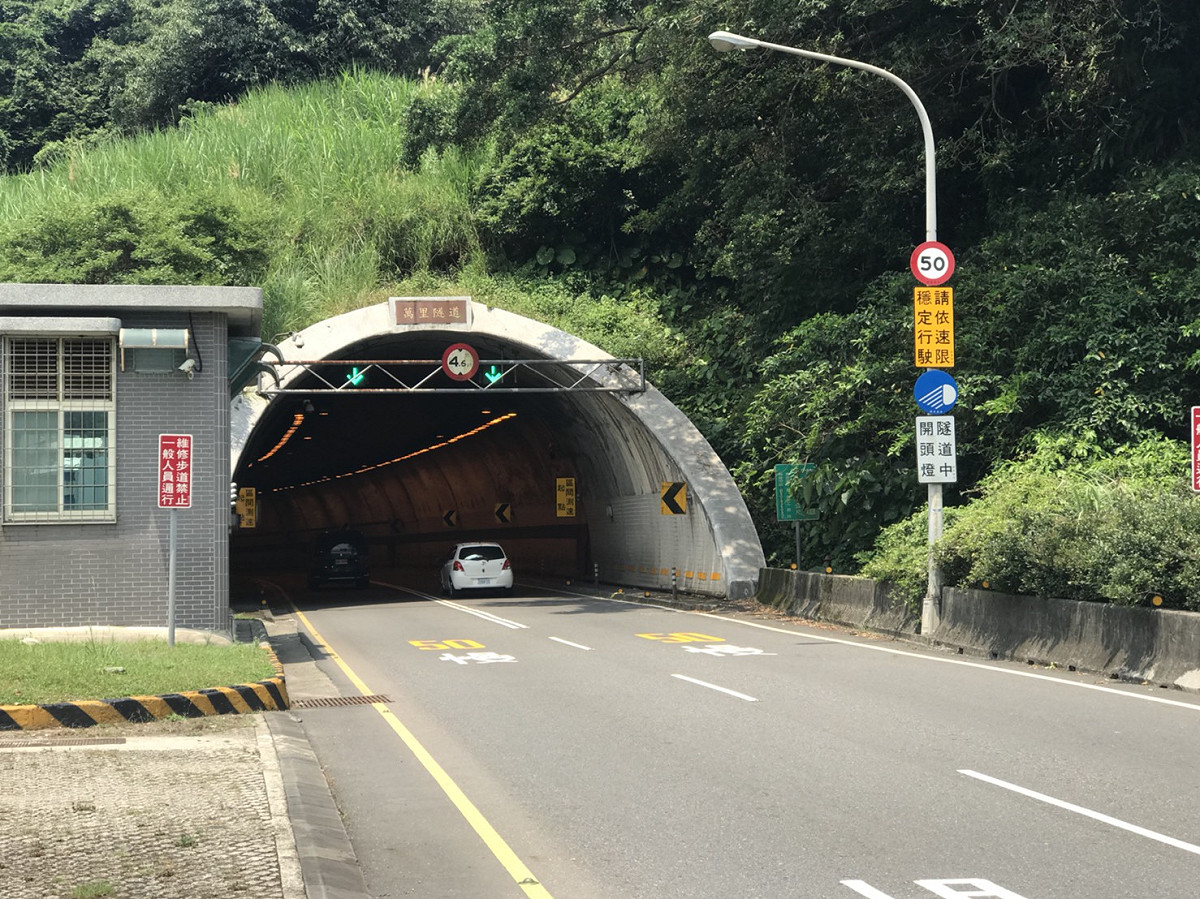 萬里隧道區間測速。 圖：新北市交通局提供