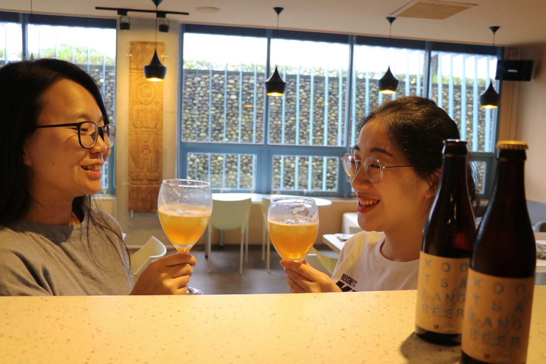 十三行博物館現正展出「飲酒Bar—亞洲酒文化特展」。  圖：十三行博物館提供