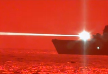 美國海軍新型高能雷射武器成功摧毀一架無人機。 圖/翻攝自USPacificFleet影片
