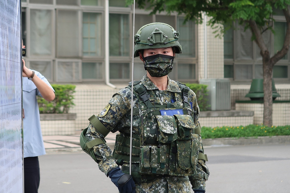 憲兵快速連連長嚴培文是現役唯一女憲兵連長 圖：林朝億/攝