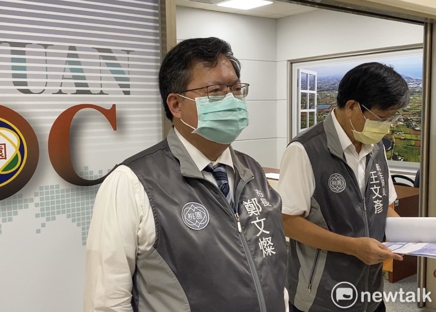 鄭文燦表示，已邀請衛福部長陳時中及基隆市長林右昌到桃園走訪踩線，一起拚振興經濟。 圖：林昀真／攝