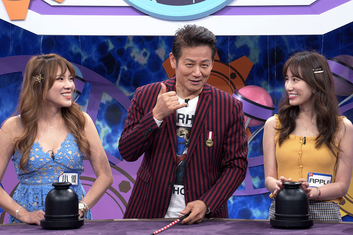 小優（左）、Apple（右）這對好姊妹上《星光歡樂城》，笑果十足讓徐乃麟心情大好。 圖：狼谷競技台/提供