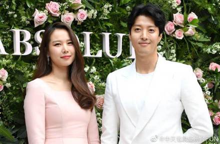 南韓明星檔夫妻李東健、趙胤熙今宣布離婚。 圖：翻攝自微博
