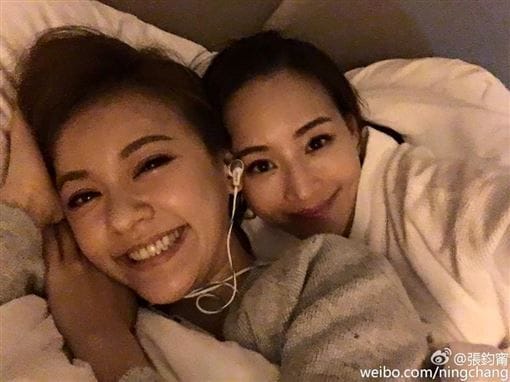 張鈞甯和陳意涵是演藝圈著名的好閨密。 圖：翻攝自張鈞甯微博