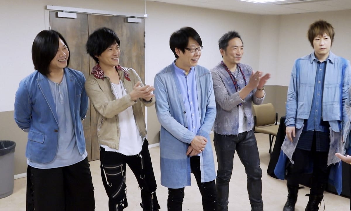 周杰倫突襲五月天東京演唱會後台。 圖：Netflix/提供