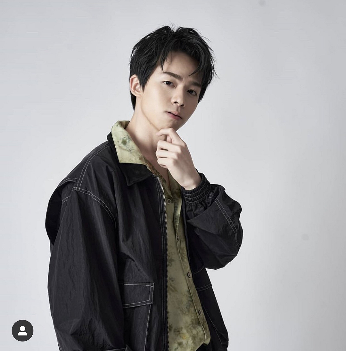 黃氏兄弟的成員瑋瑋昨被周刊曝光同志身份，引發外界撻伐，同志熱線昨日也發表聲明。 圖：翻攝瑋瑋Instagram