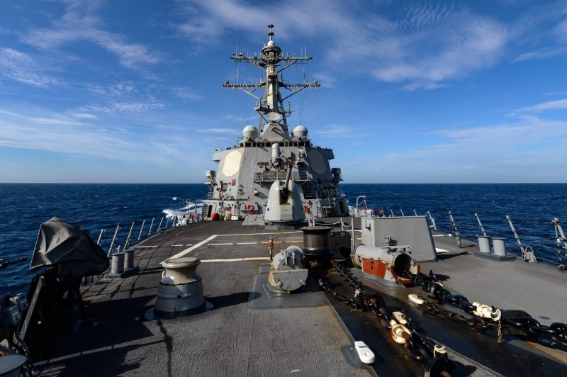 美國海軍「伯克級」驅逐艦羅素號於6月4日穿越台灣海峽。 圖：翻攝美國海軍太平洋艦隊臉書
