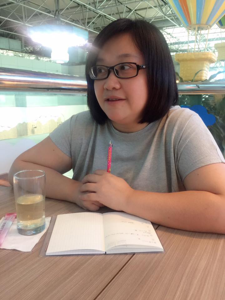 藝人鍾欣凌昨日晚上發文哀悼嘉義鐵路警察李承翰父親，並對李母隔空喊話鼓勵，逼哭萬人。 圖：翻攝鍾欣凌臉書粉絲專頁