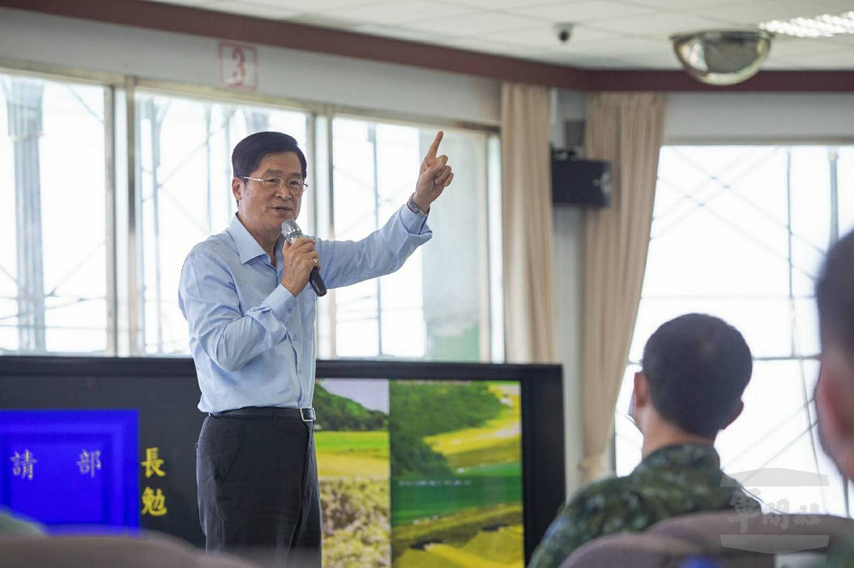 國防部長嚴德發表示，在科技進步的戰場下，殲滅敵方僅有一次機會 圖:國防部提供