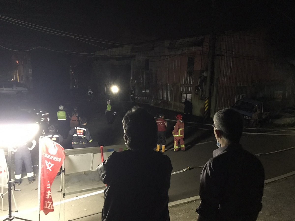 暗夜大火奪走兩劇團28年的心血。 圖：紙風車劇團及綠光劇團提供