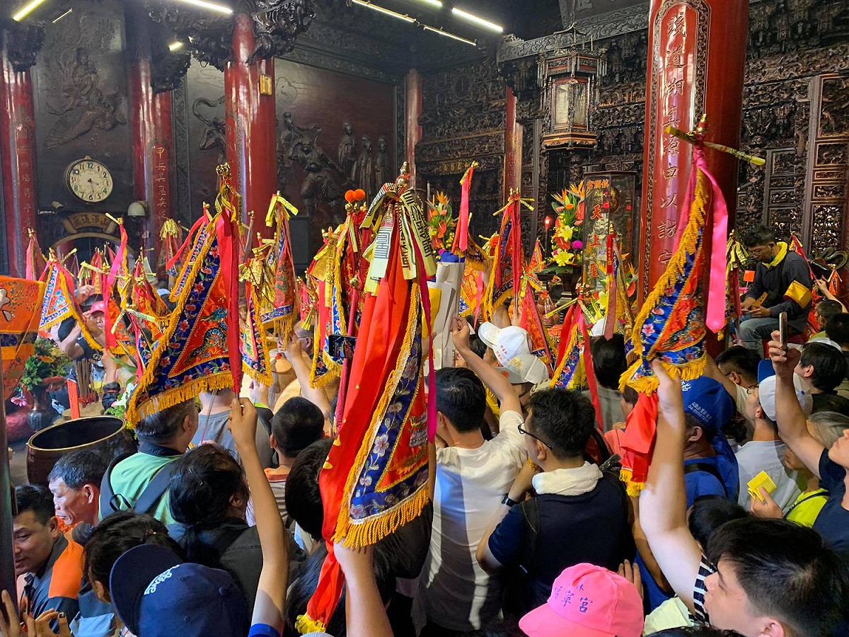 大甲鎮瀾宮香火鼎盛，大甲媽祖的遶境活動，年年擠爆。 圖：翻攝自大甲鎮瀾宮臉書