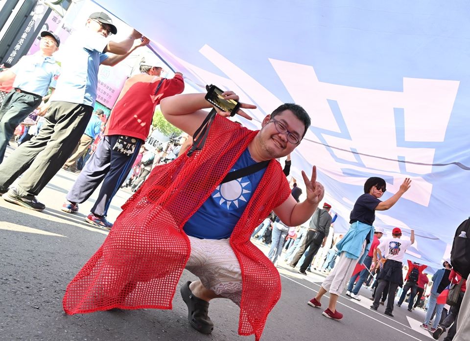 網紅「四叉貓」。 圖：翻攝自四叉貓臉書