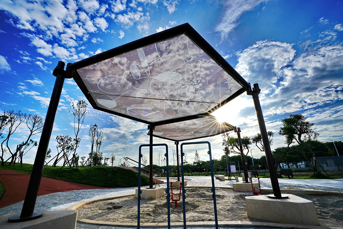 新北市十三行文化公園在7日啟用，又多了一處小孩放電的好去處。 圖：新北市政府高灘地工程管理處／提供