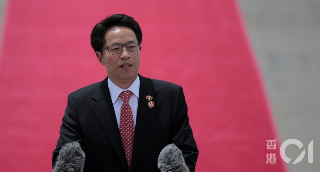中國國務院港澳辦副主任的張曉明今（8）日聲稱，北京出手制定國安法是被反對派及激進勢力逼出來的。 圖：翻攝香港01官網（資料照）