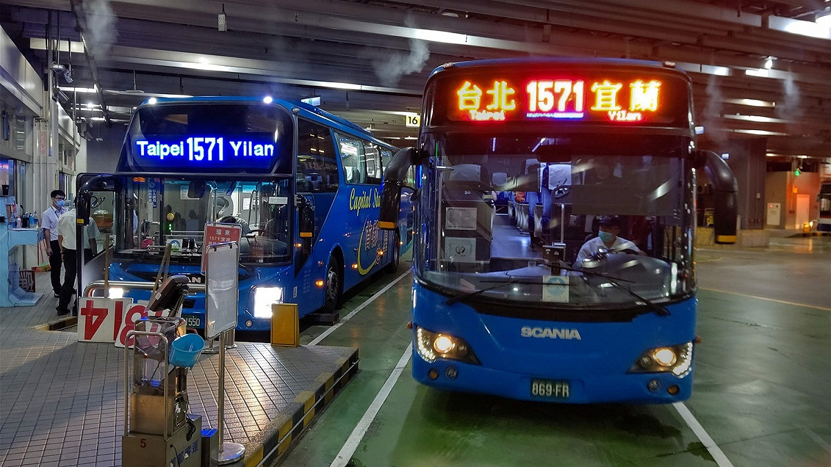 尖峰時段加密台北宜蘭直達車班次。  圖：首都暨臺北客運公司提供