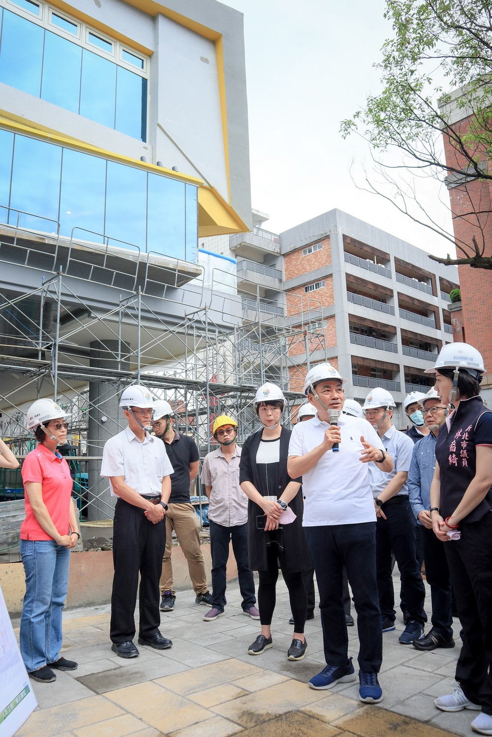 侯友宜說，朱立倫若代表國民黨參與高雄市長補選，也是一個非常好的選擇。 圖：新北市政府工務局／提供
