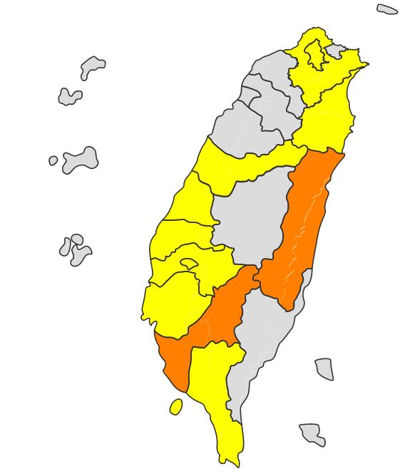 花蓮縣縱谷，高雄市近山區或河谷為橙色燈號，另有10縣市為黃色燈號。 圖：翻攝自氣象局網站