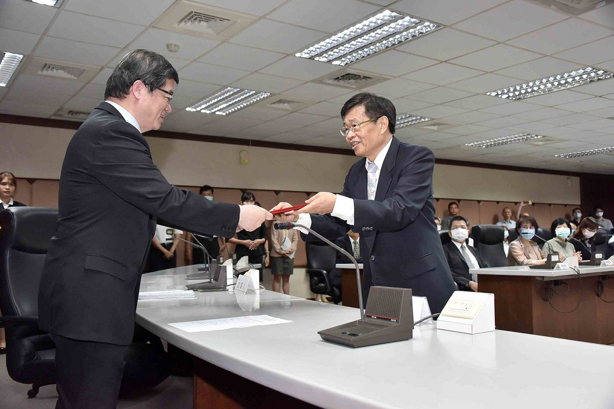 高雄市代理市長楊明州今宣誓上任。 圖：高雄市政府／提供(資料照片)
