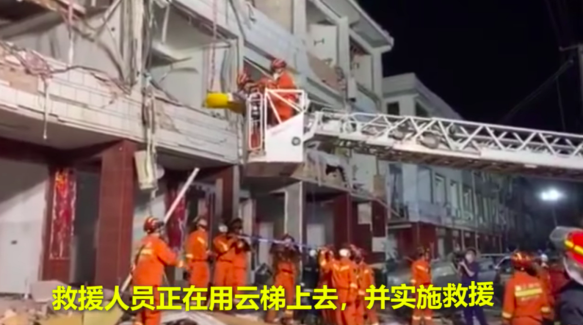 浙江油罐車事故，溫嶺市良山村的民宅幾乎無一倖免，每一戶的門窗都是破碎的。 圖：截圖自Tony的youtube