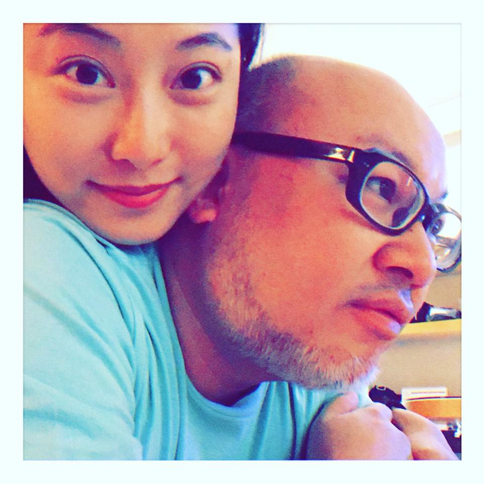 藝人劉亮佐(右)3年前再婚趙小橋(左)，近年趙小橋把演藝重心轉往經營YouTube頻道。 圖：翻攝趙小橋臉書粉絲專頁