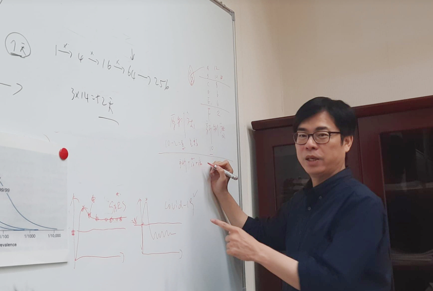 陳其邁：有了網路，民眾參與公共事務方式，變得快速又直接。 圖:陳佩君/攝
