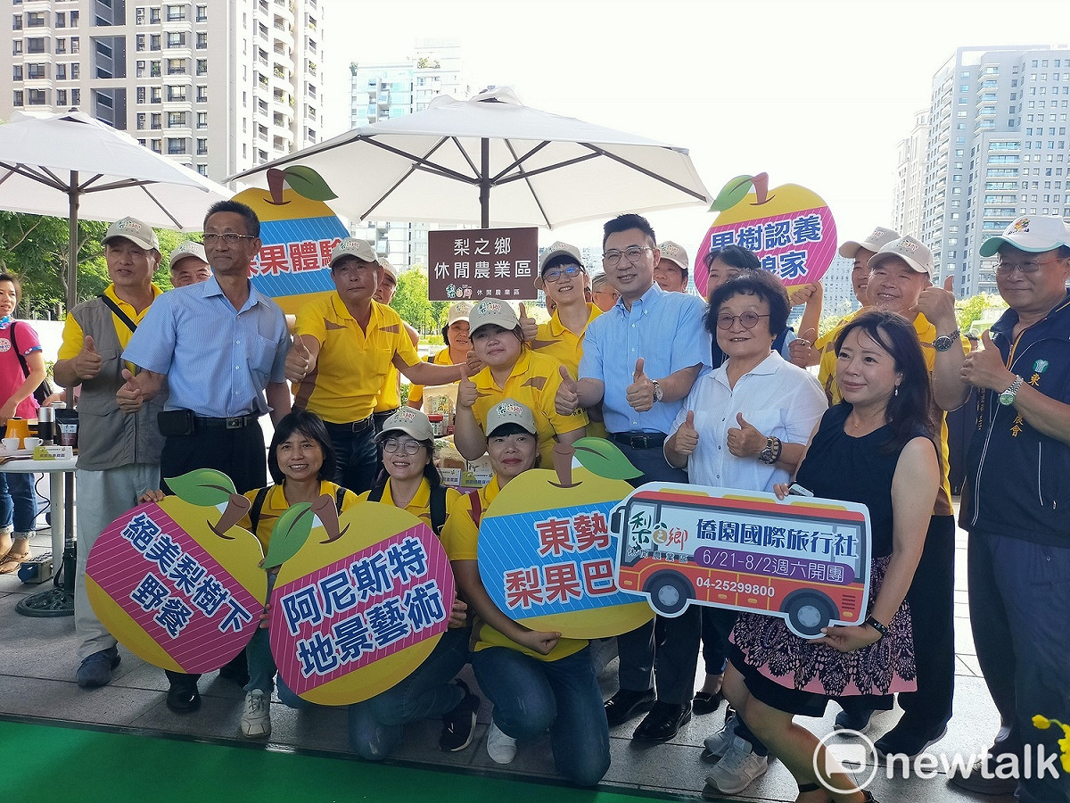 江啟臣在會場展現高人氣。 圖：唐復年/攝