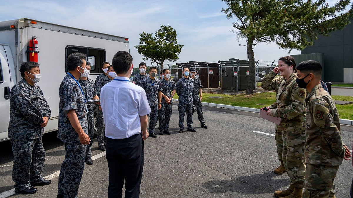 全球武漢肺炎疫情目前仍嚴峻，美軍駐日本基地之一的三澤空軍基地(三澤基地)，傳出有訪客確診武漢肺炎。 圖：翻攝自Misawa Air Base臉書