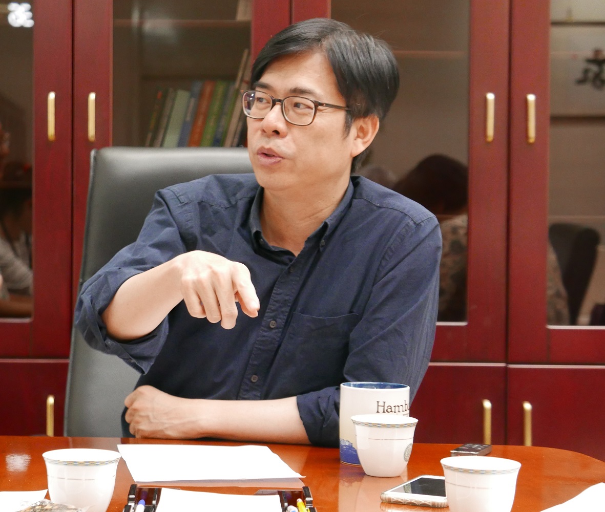 行政院副院長陳其邁的辭呈今（17）日上午已經行政院長蘇貞昌批准，蘇貞昌晚上邀閣員在圓山飯店聚餐。 圖：陳其邁辦公室提供