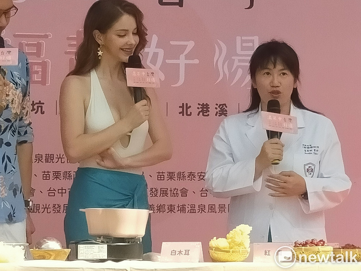 中醫師喬聖琳在現場分享溫泉保養術。 唐復年/攝
