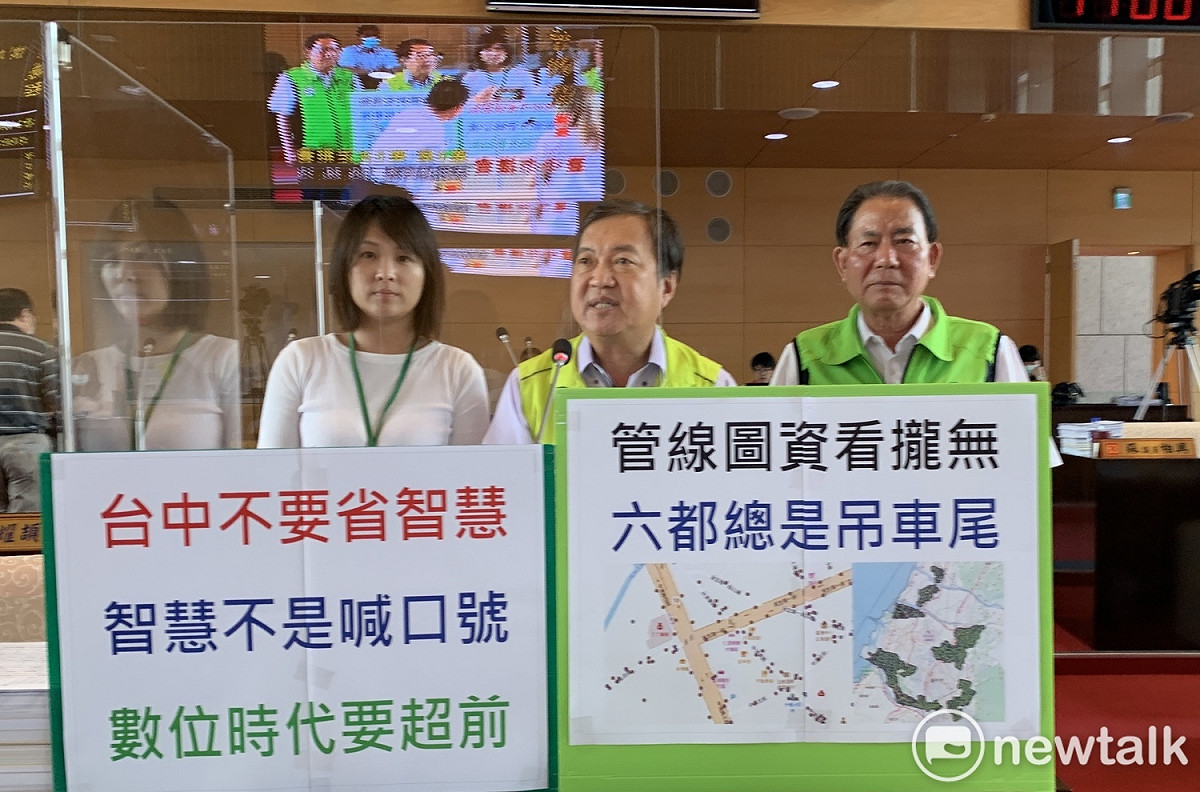 綠營議員要求中市府不要省智慧。 唐復年/攝