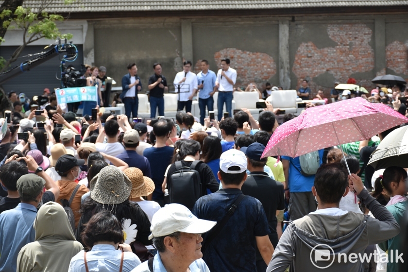 「邁粉見面會」吸引兩三千位支持者到場。 圖：孫家銘/攝
