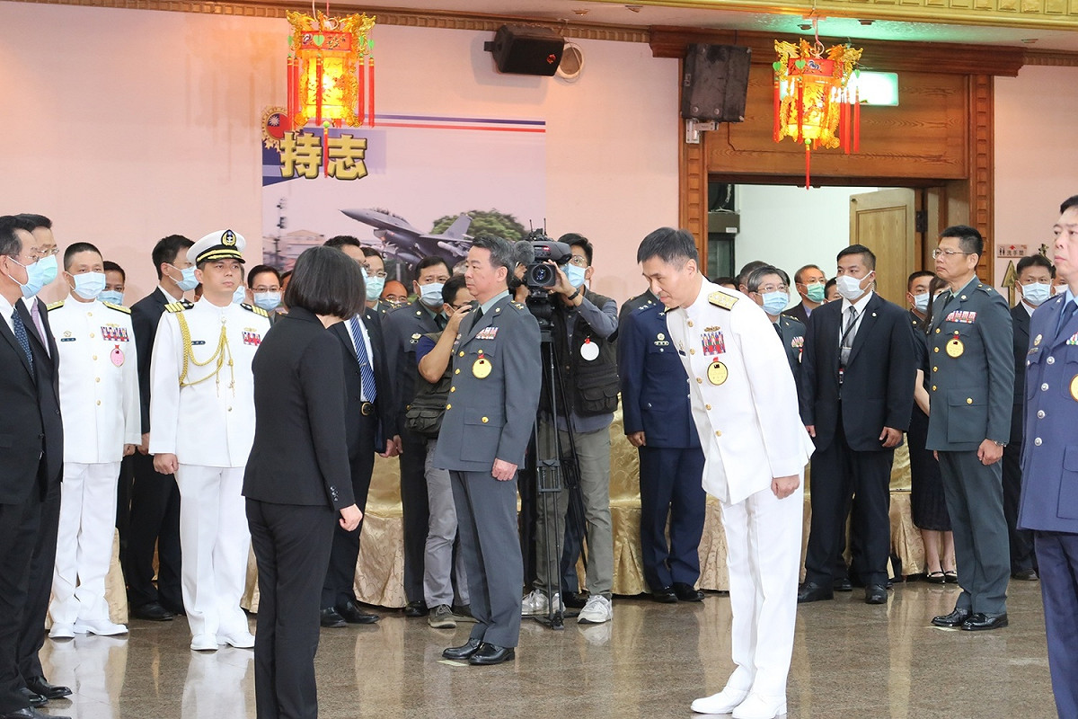 總統蔡英文23日一一向晉升將官人員祝賀 圖：林朝億/攝