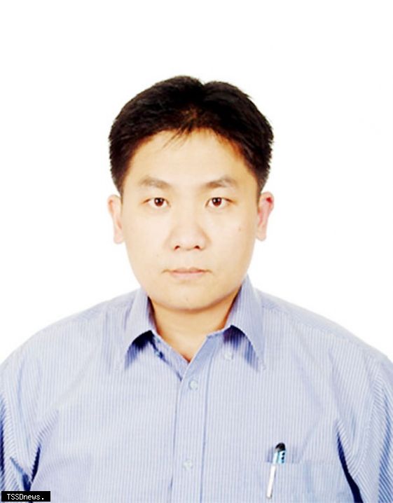 原任職於桃園地檢署檢察官的吳宗憲被媒體爆料，他為了任職新北市法制局長，倉促辭官留下150件未結案子。 圖：翻攝新北市政府網站
