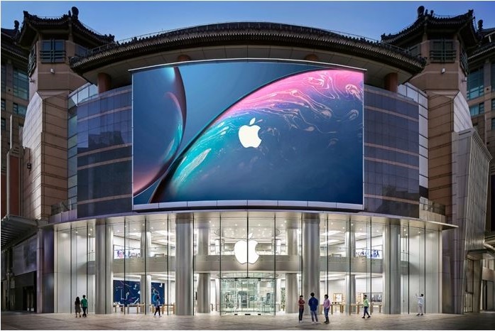 外媒報導，蘋果5月在中國的iPhone銷量比4月份下滑了7.7%，買氣下降。圖為蘋果北京門市。 圖：取自蘋果中國官網