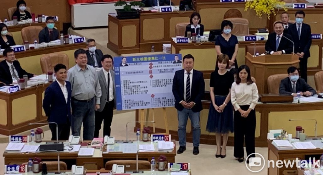 新北市議會民進黨團議員要求新北市長侯友宜為新北市的振興經濟方案再加碼。 圖：林昀真／攝