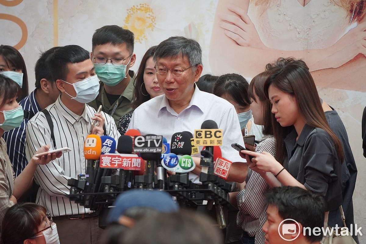 柯文哲坦言高雄市長補選是「困難的選舉」，民眾黨還是會全力以赴。 圖：林昀真／攝