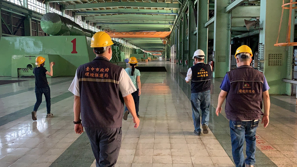 台中市環保局到中火稽查，將依《空污法》規定開罰800至2000萬元罰鍰，後續將函送負責人至地檢署。 圖：台中市政府/提供