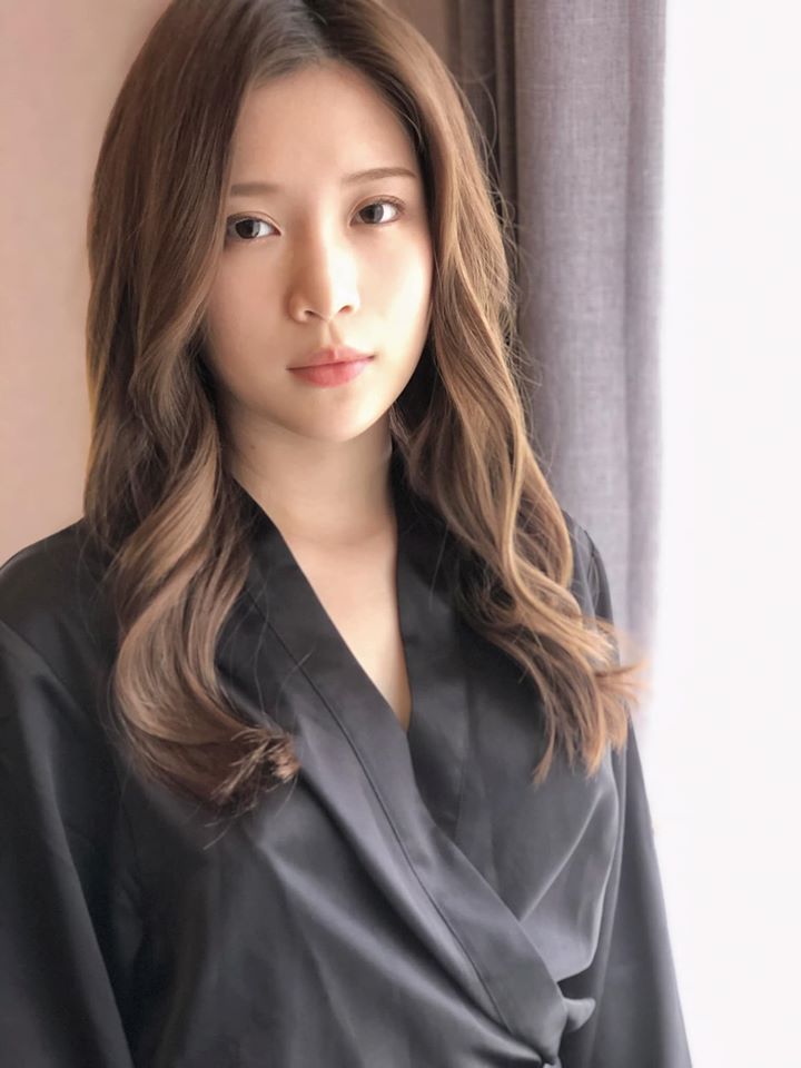 藝人雞排妹專貼國民黨立委賴士葆的貼文，並用28字寫下自己的看法，引發網友討論。 圖：翻攝雞排妹鄭家純臉書粉絲專頁