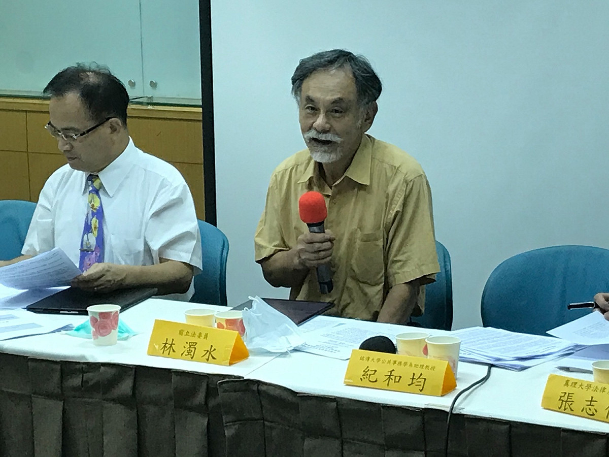 林濁水認為，民進黨沒收農民自治權，很不可思議。 圖：愛鄉文教基金會及桃園農田水利會/提供