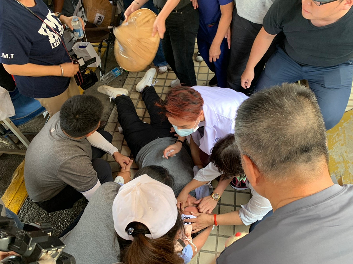 台中市議員黃健豪身號不適送醫。 國民黨團/提供