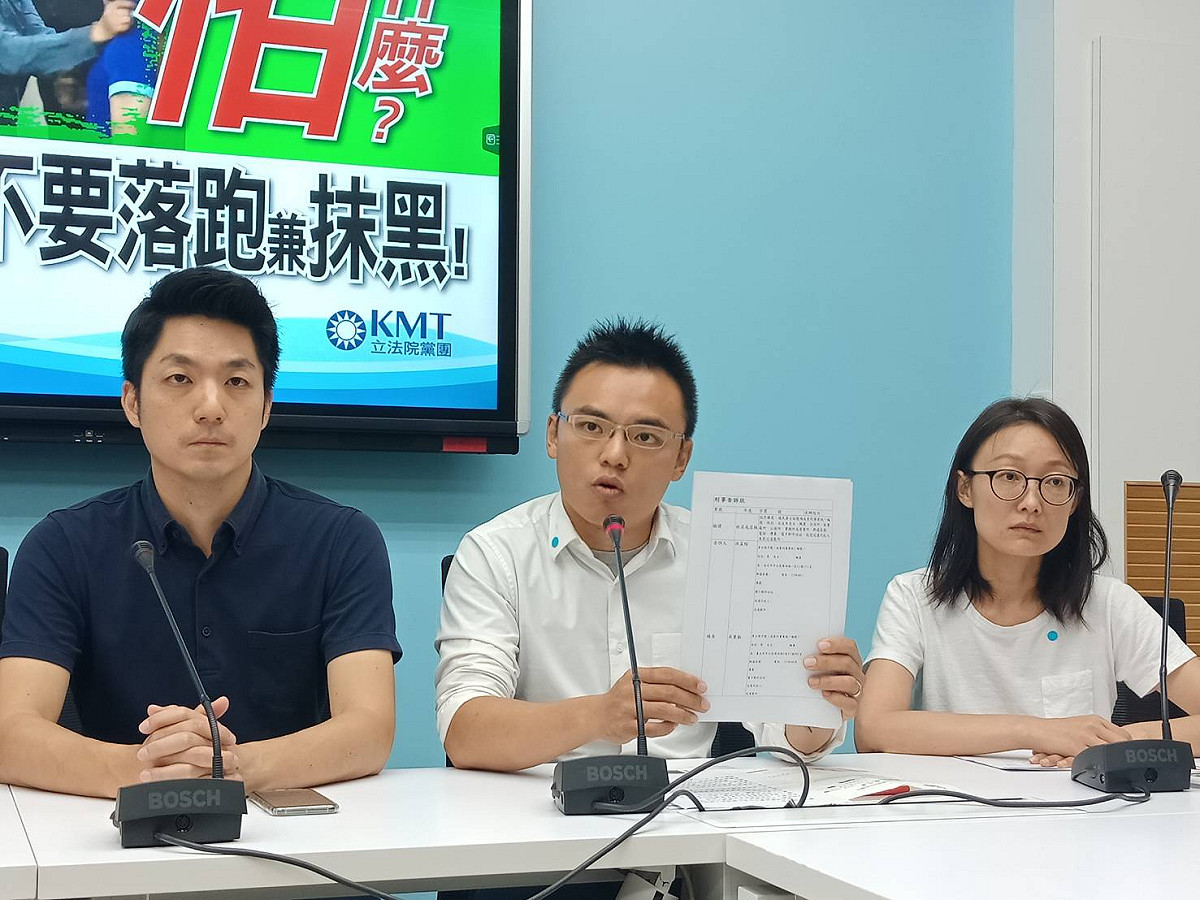 國民黨立委洪孟楷表態將對民進黨立委吳秉叡提告。 圖：國民黨立法院黨團/提供