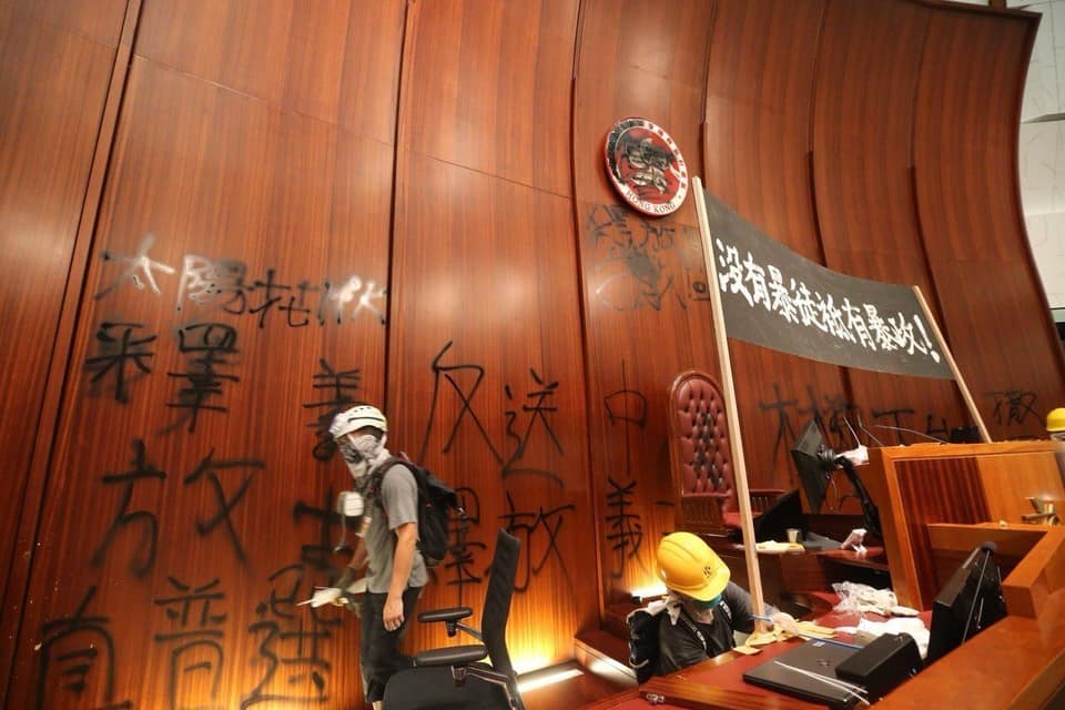 社運人士恐將成為國安法法辦的對象 圖：擷取自王炳忠臉書