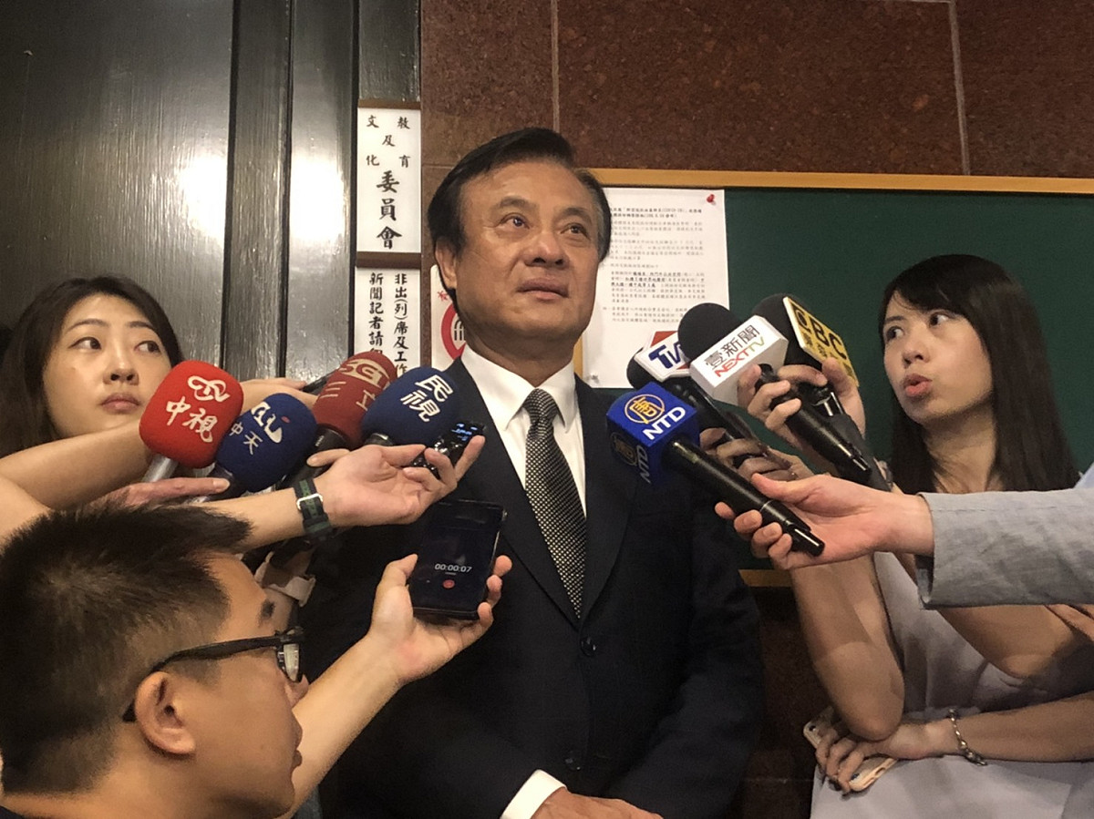 總統府秘書長蘇嘉全赴民進黨團大會尋求黨團支持。 圖:陳佩君/攝(資料照)