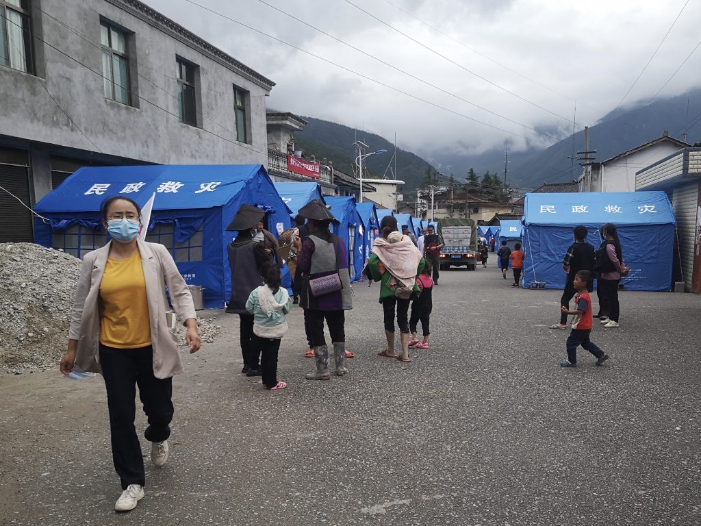 大堡子村村民轉移到了原曹古鄉鄉政府臨時安置點。 圖：翻攝自新京報