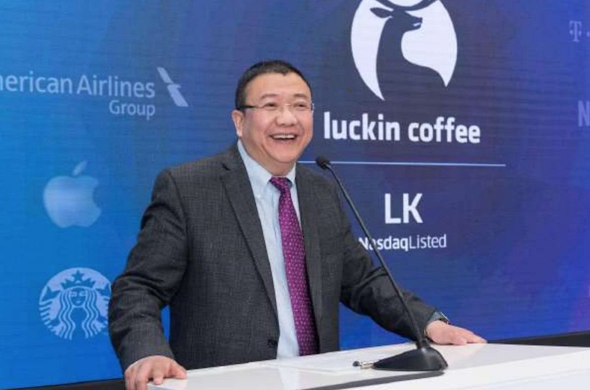 陸正耀將繼續擔任瑞幸咖啡的董事及董事長。 圖：取自新浪財經。