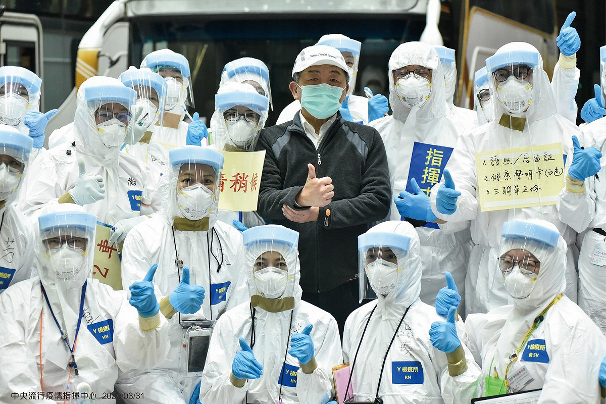 推特支持戴口罩政策，表示如果大家遵守就開放「編輯貼文」按鈕。而台灣很早就落實全民戴口罩的觀念，防疫成功全球有目共睹。 圖：取自衛福部臉書