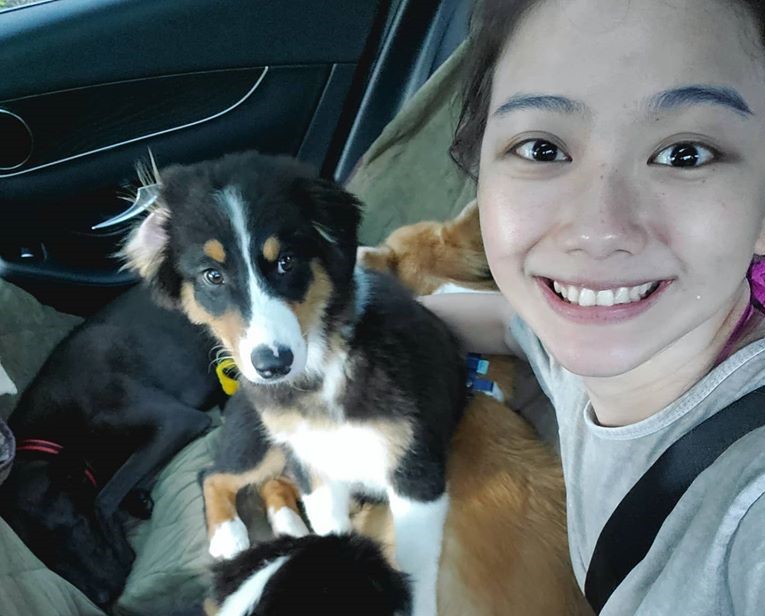 藝人邵庭上月底帶著愛犬到台東遊玩，由於她帶狗而遭到當地居民驅趕，她模仿原住民說話的口氣，引發當地居民不滿。 圖：翻攝自邵庭臉書