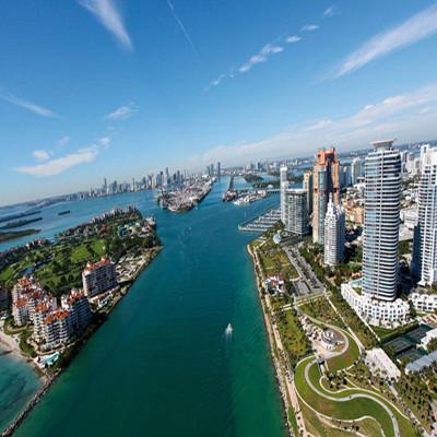 在疫情籠罩下，佛州邁阿密戴德郡（Miami-DadeCounty）從今天開始實施截止日未定的宵禁政策，暫緩賭場和上空酒吧等娛樂場所的重新營業。 圖 : 翻攝自每日頭條