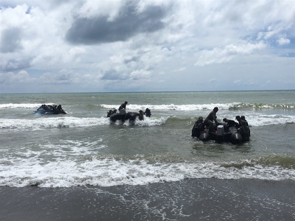 海軍陸戰隊3日進行漢光預演發生膠艇翻覆意外，圖與本次意外事件無關。 圖：擷取自中華民國海軍陸戰隊臉書